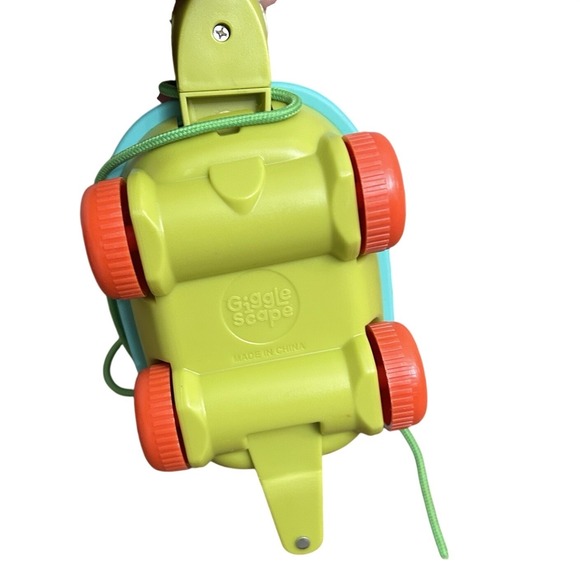Gigglescape Turtle Pull-Along Toy – Classic Toddler Learning Toy New W/O Box - Picture 5 of 6